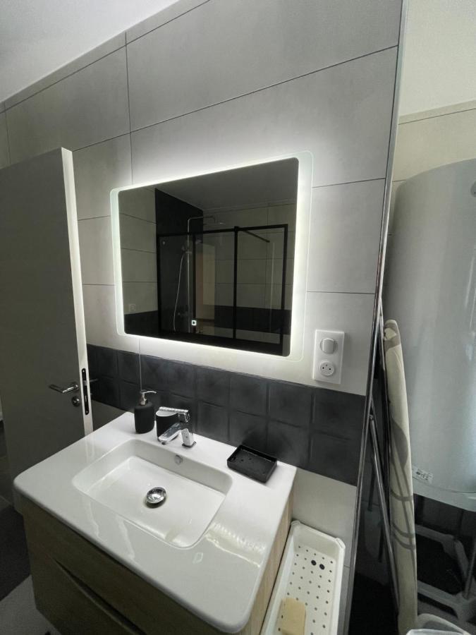 Appartement Dans Maison Avec Cour Et Parc Fresnes-en-Woevre Exterior photo